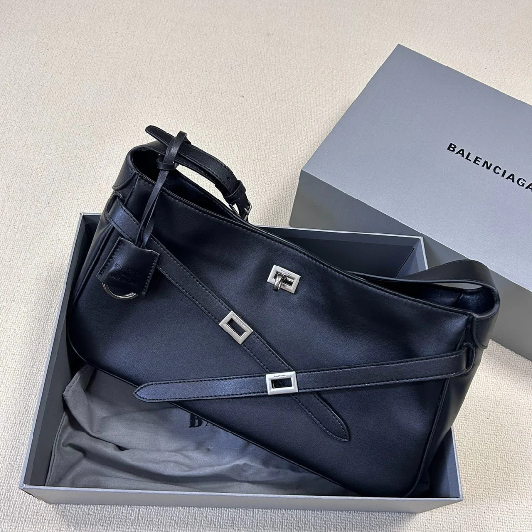 Balenciaga Bel Air Medium Shoulder Bag for Her – Black