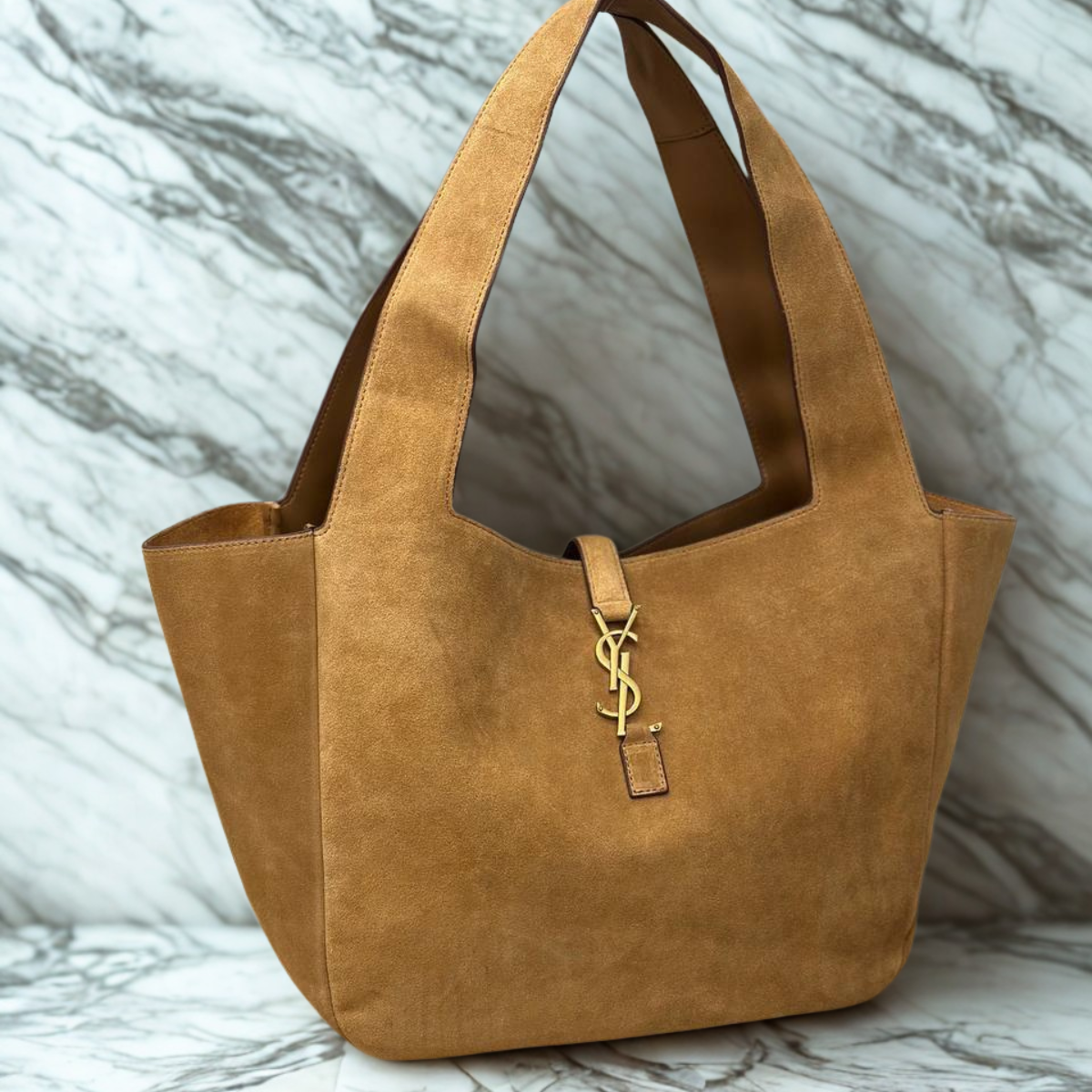 Saint Laurent – Le 5 à 7 Bea bag in suede