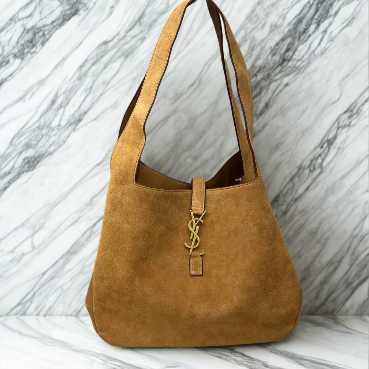 Saint Laurent – Le 5 à 7 Bea bag in suede