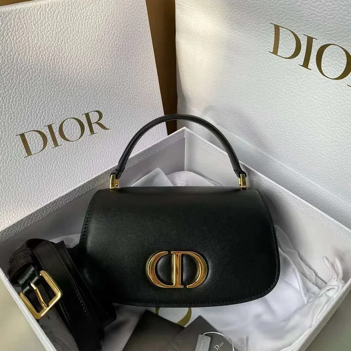 Dior 30 Montaigne Avenue Medium Top Handle Bag