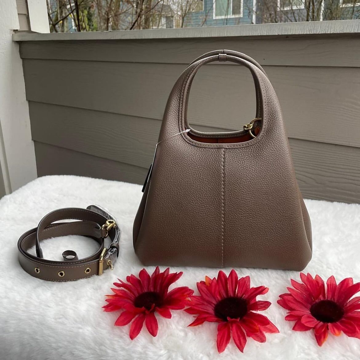 Coach Lana Shoulder Bag 23 Brown