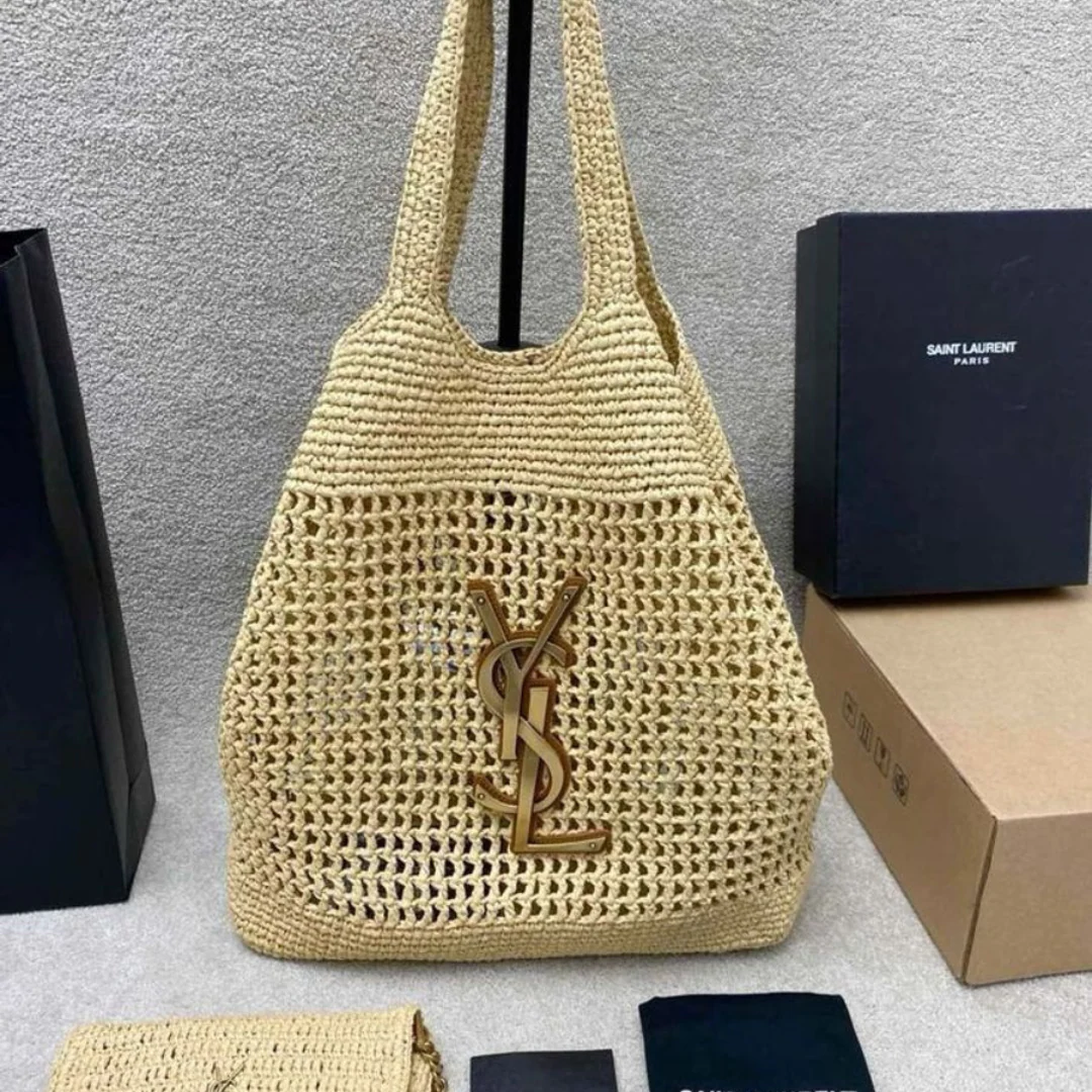 Yves Saint Laurent – Icare bag in raffia